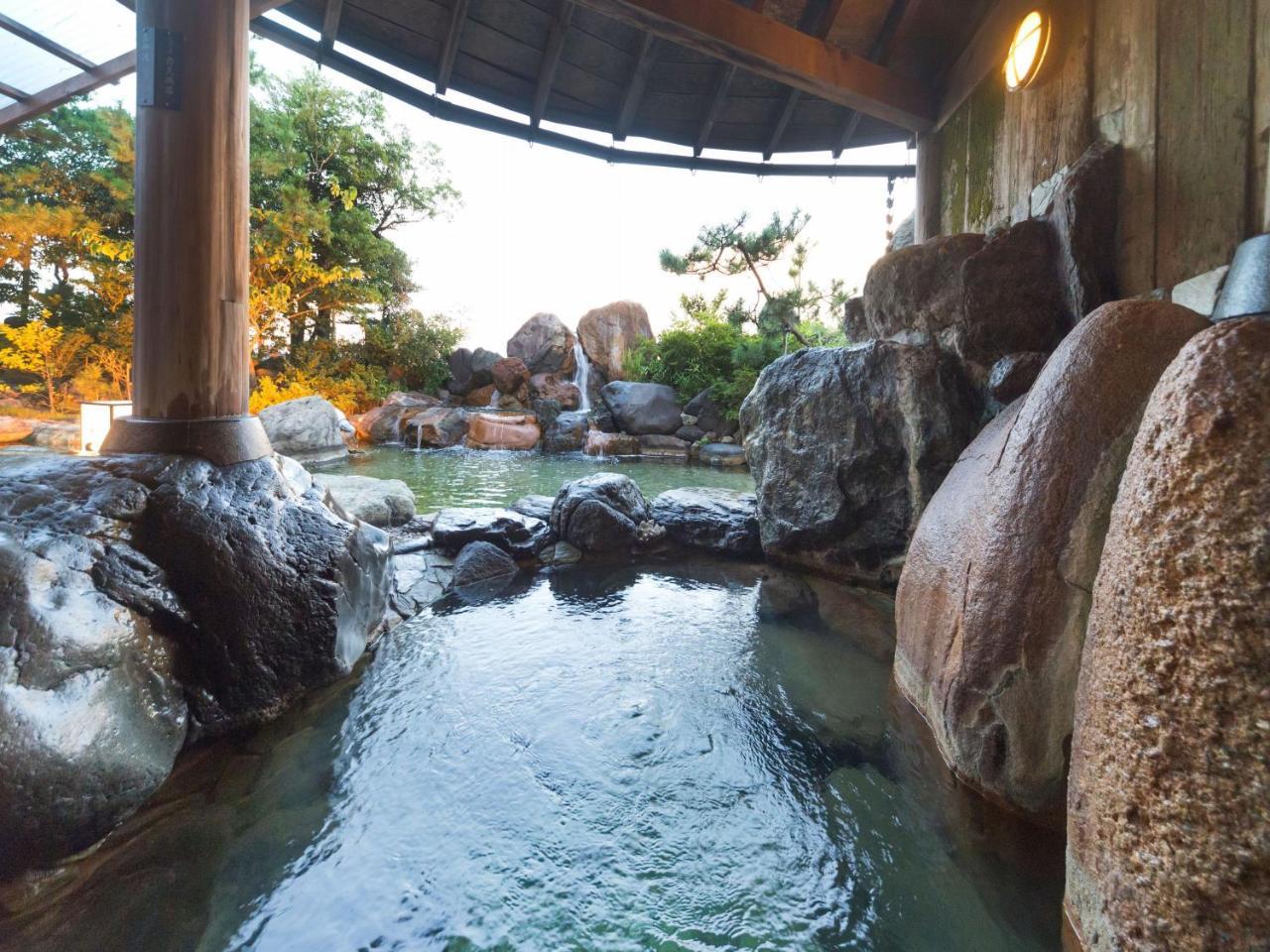 Awara Onsen Hot Spring Koubou Gurabaatei Hotel Buitenkant foto